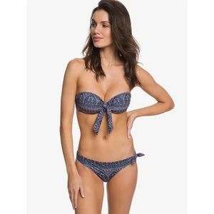 Roxy China Blue New Maiden Bandeau Bikini Top | Strapless Patterned Bikini | Bow
